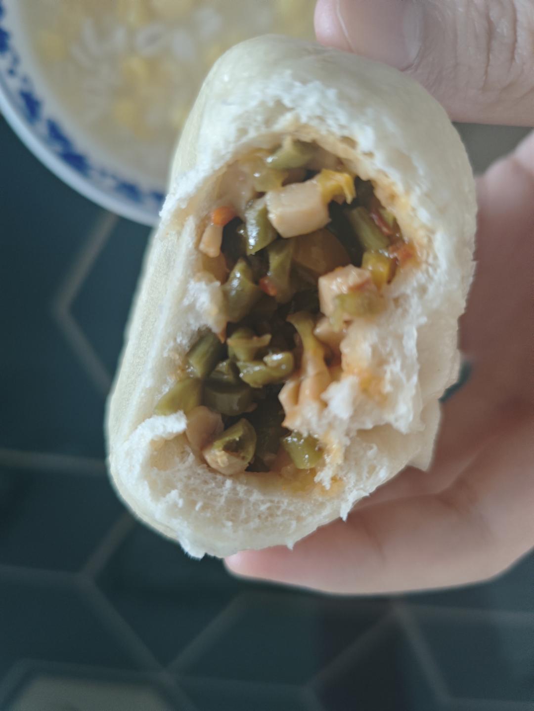 三十天早餐不重样day3 -味道赞过包子店的酸豆角素包子