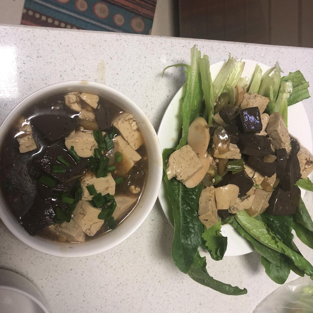 麻辣猪血烧豆腐