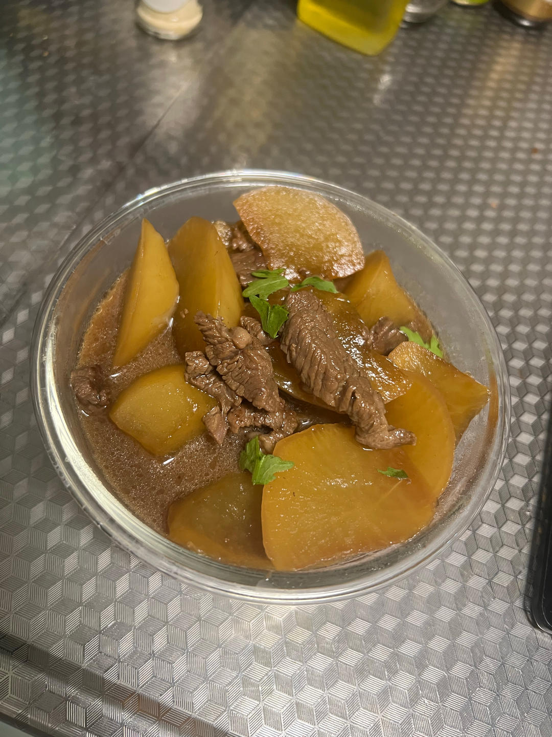 萝卜焖牛腩 （好吃得可以摆摊了）
