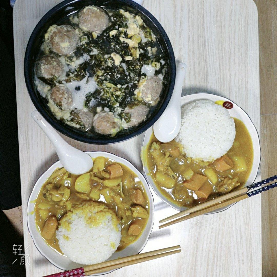 咖喱鸡块饭