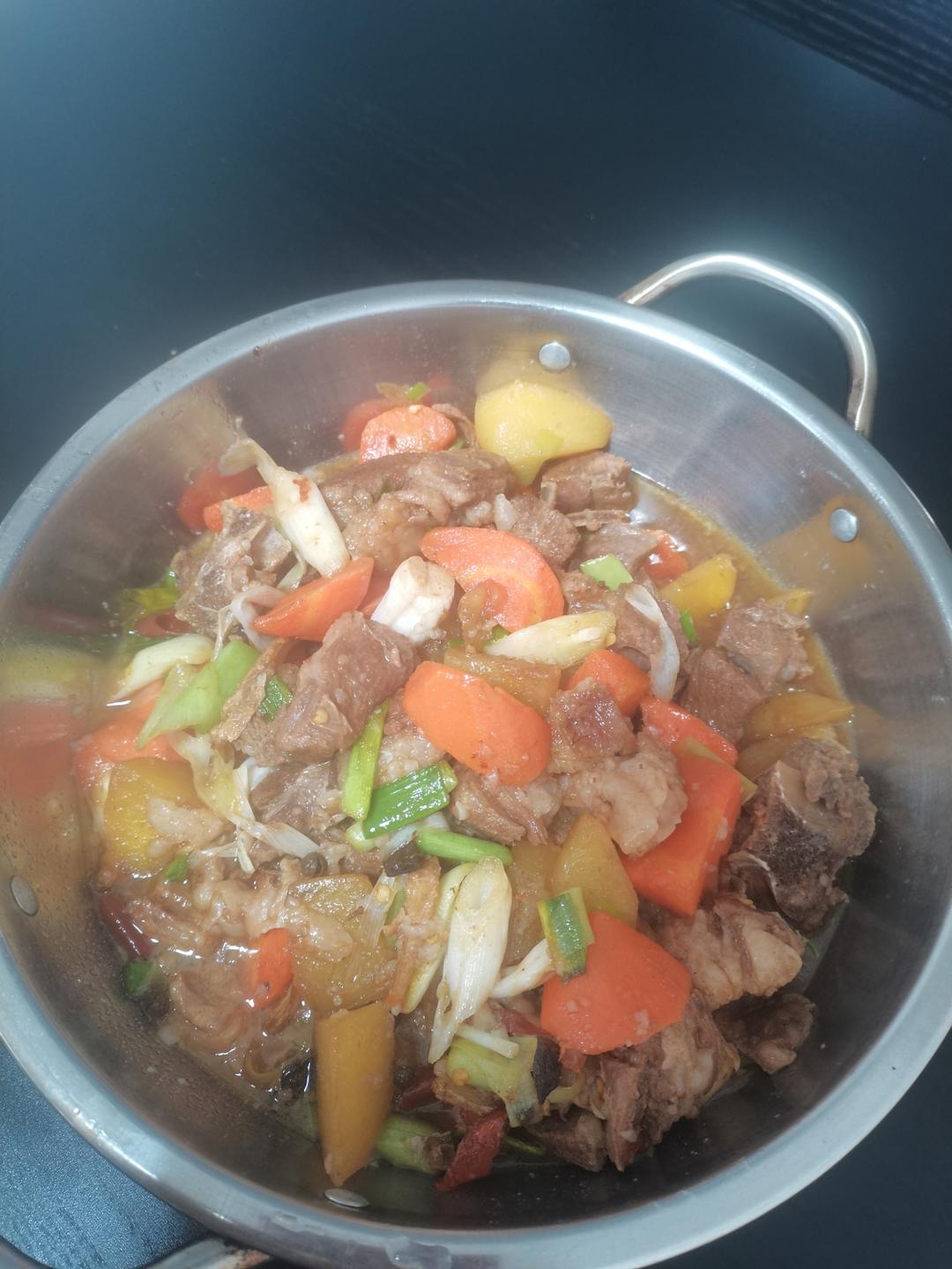 羊肉土豆胡萝卜 不仅仅是红烧