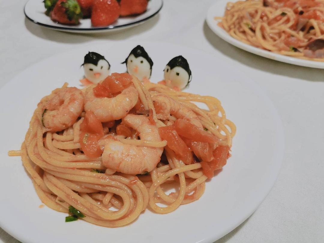 儿童创意餐：卡通企鹅鹌鹑蛋