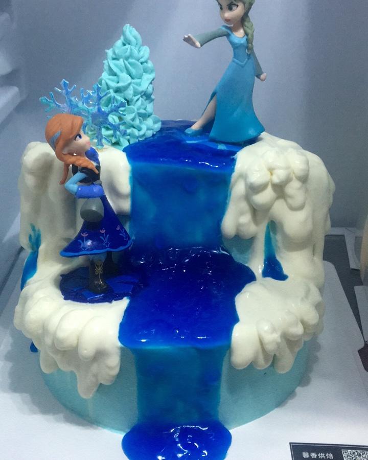 冰雪奇缘主题蛋糕