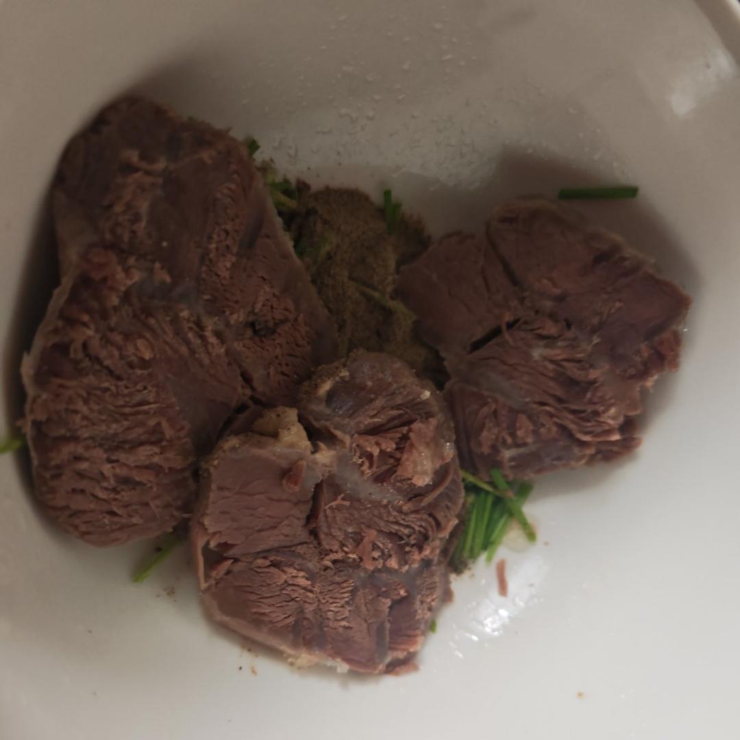 清水卤牛腱子肉