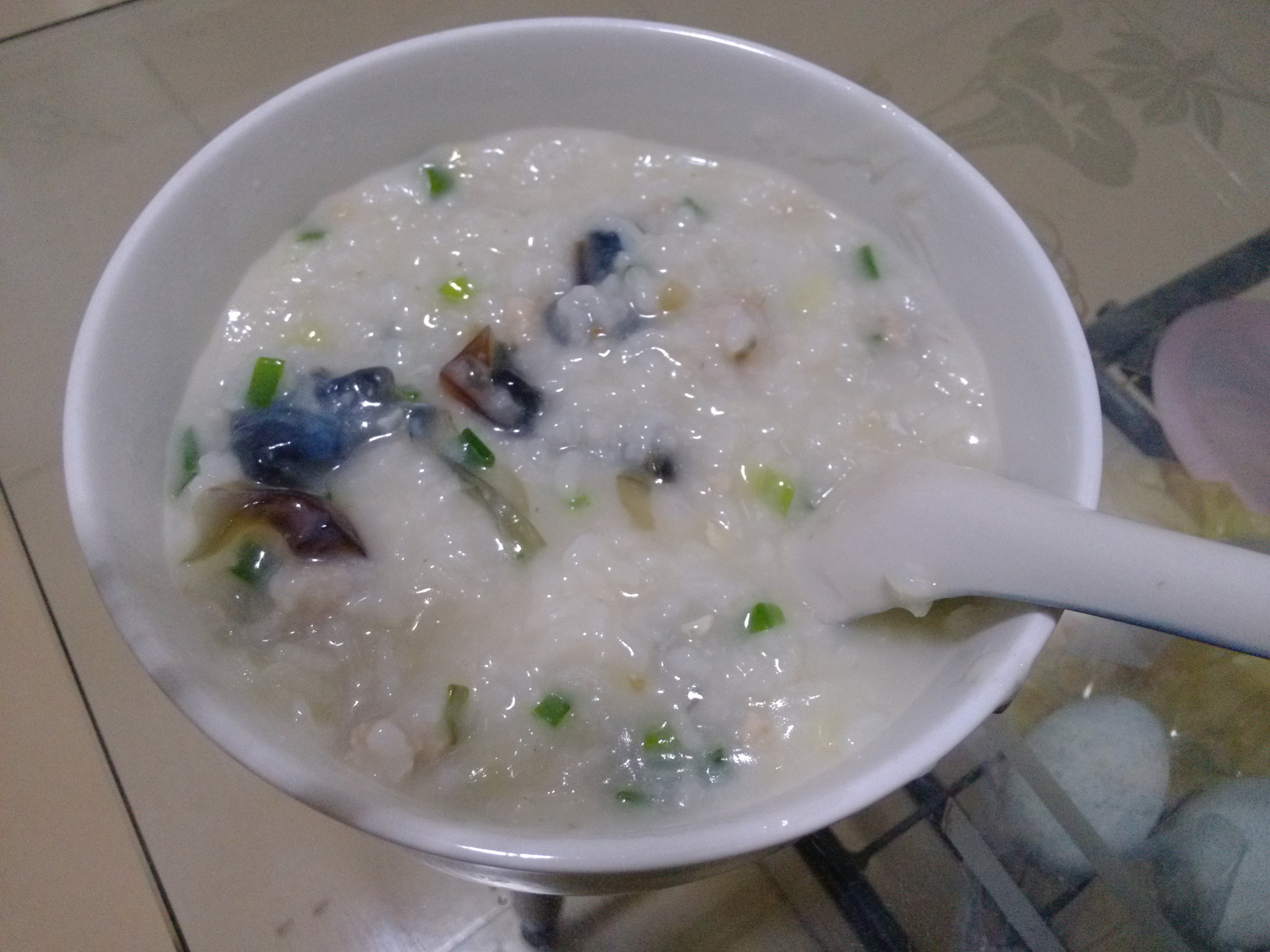 xzsrzxt做的皮蛋瘦肉粥