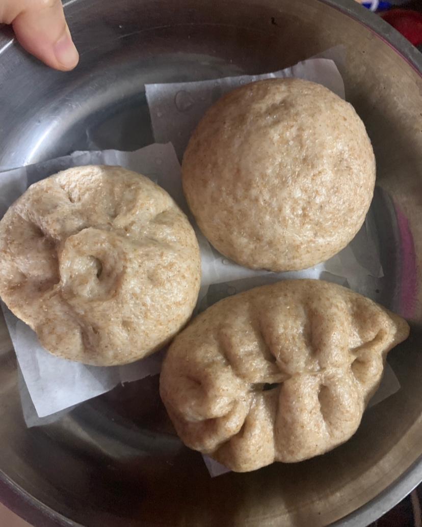 胡萝卜木耳鸡蛋素包子