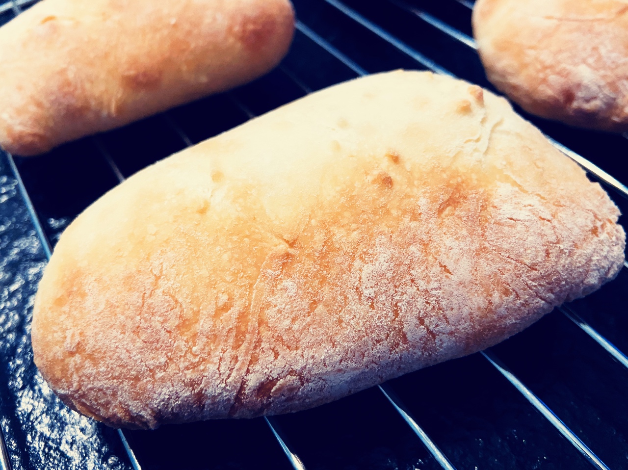 星爸爸家的三明治面包胚【夏巴塔】-需要耐心的懒人面包的做法
