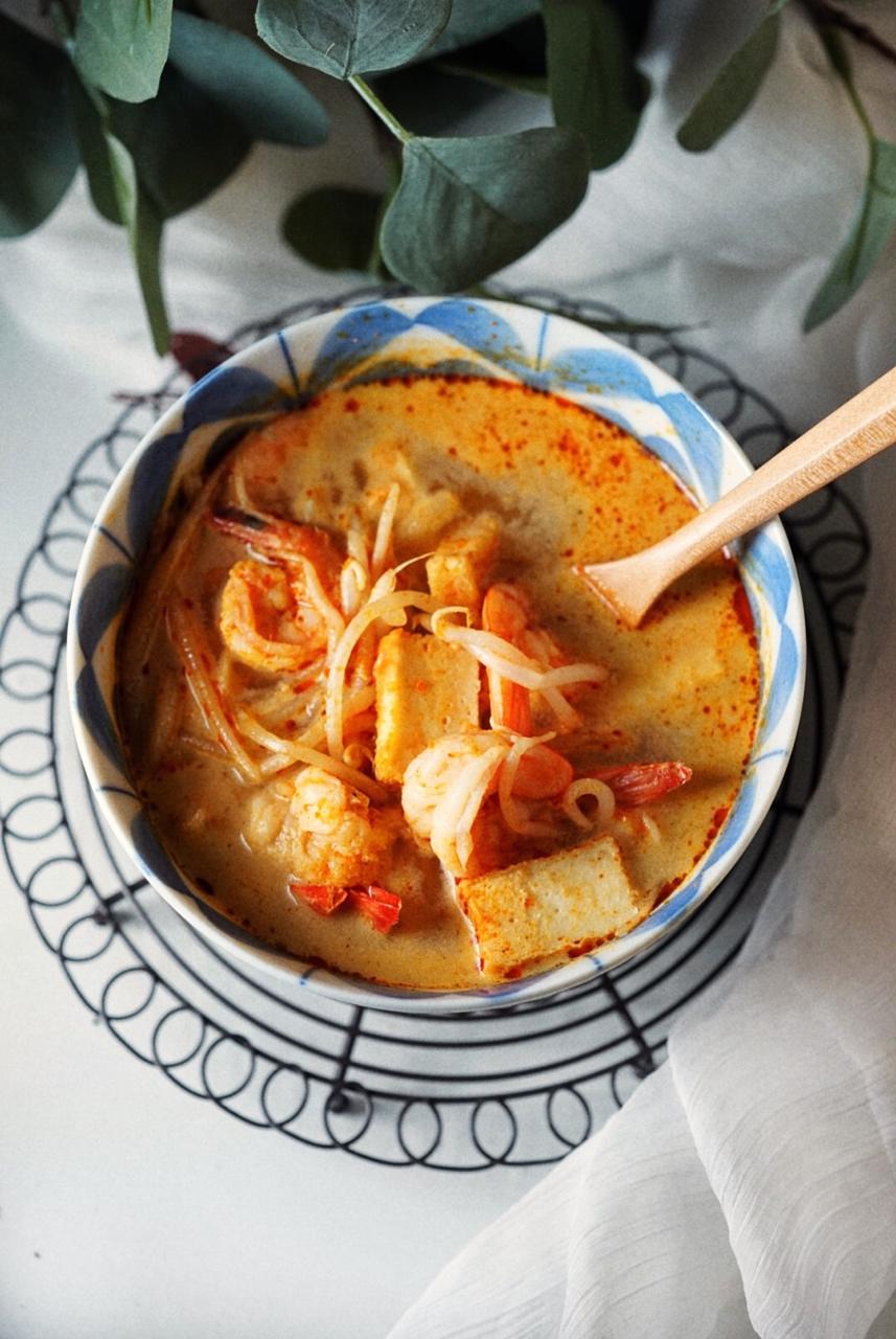 东南亚海鲜叻沙Seafood Laksa