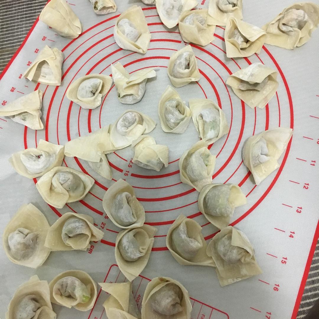 元宝馄饨的包法