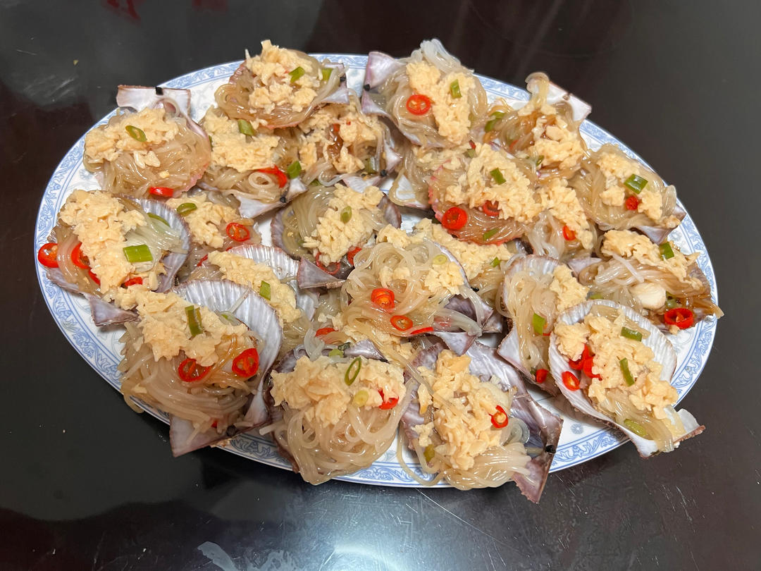 零失败的蒜蓉粉丝蒸扇贝