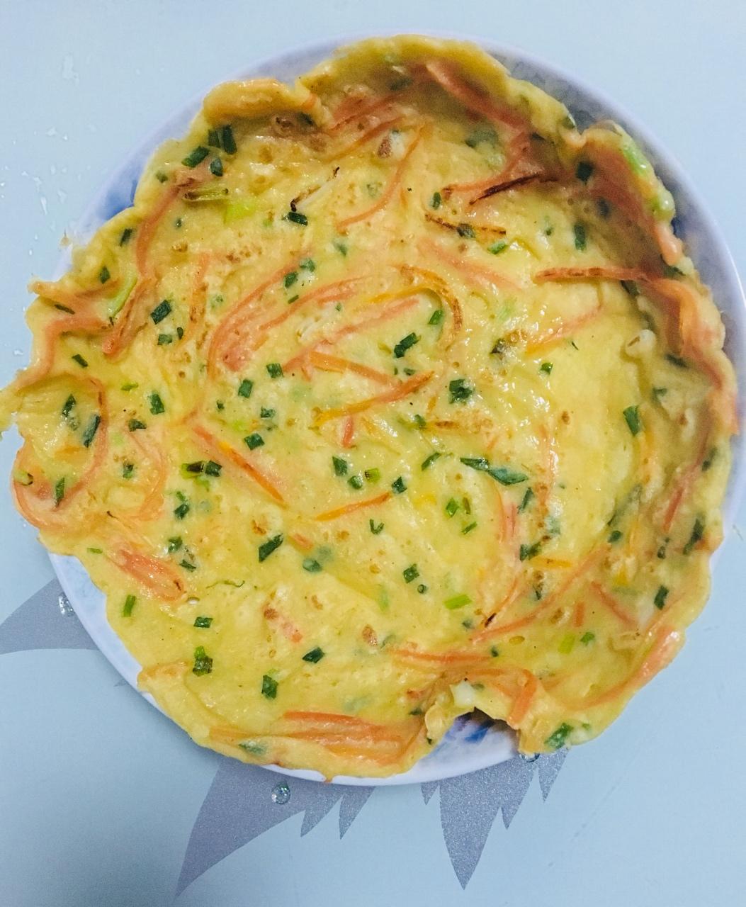 忆童-然做的电饼铛胡萝卜丝葱花鸡蛋饼