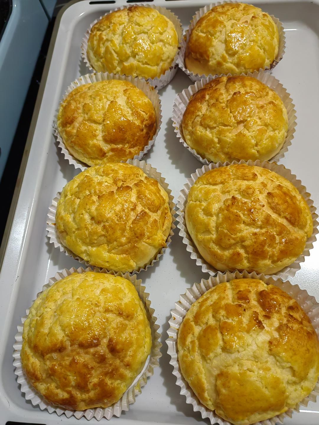 好吃到炸裂的港式菠萝包（附带制作酥皮的小视频）