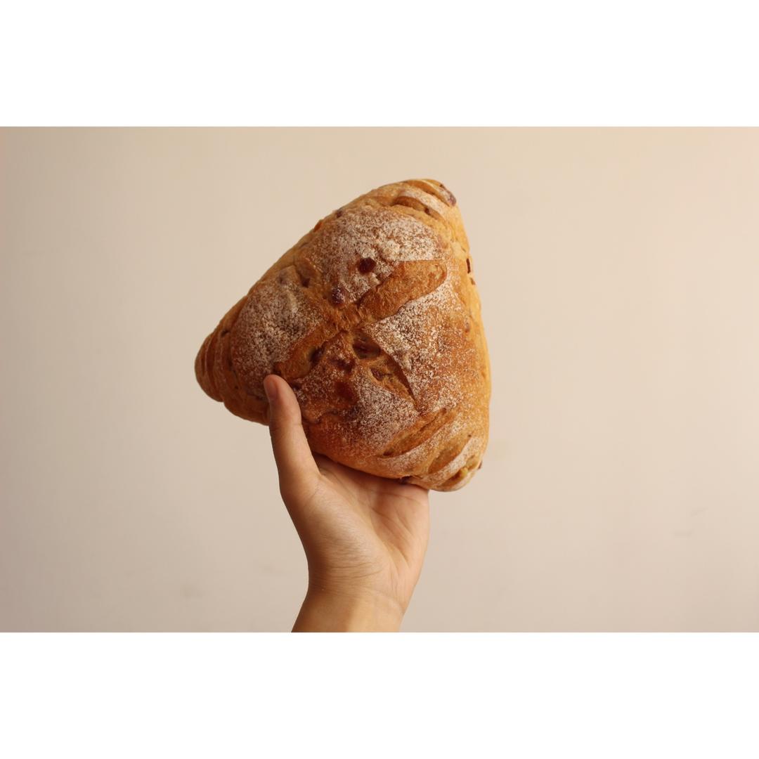 kiri奶油芝士食谱—全麦蔓越莓奶酪软欧包（视频）
