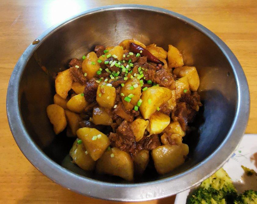 土豆炖牛肉