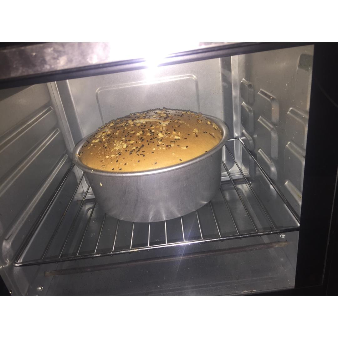 烤箱做蛋糕（戚风蛋糕的做法）