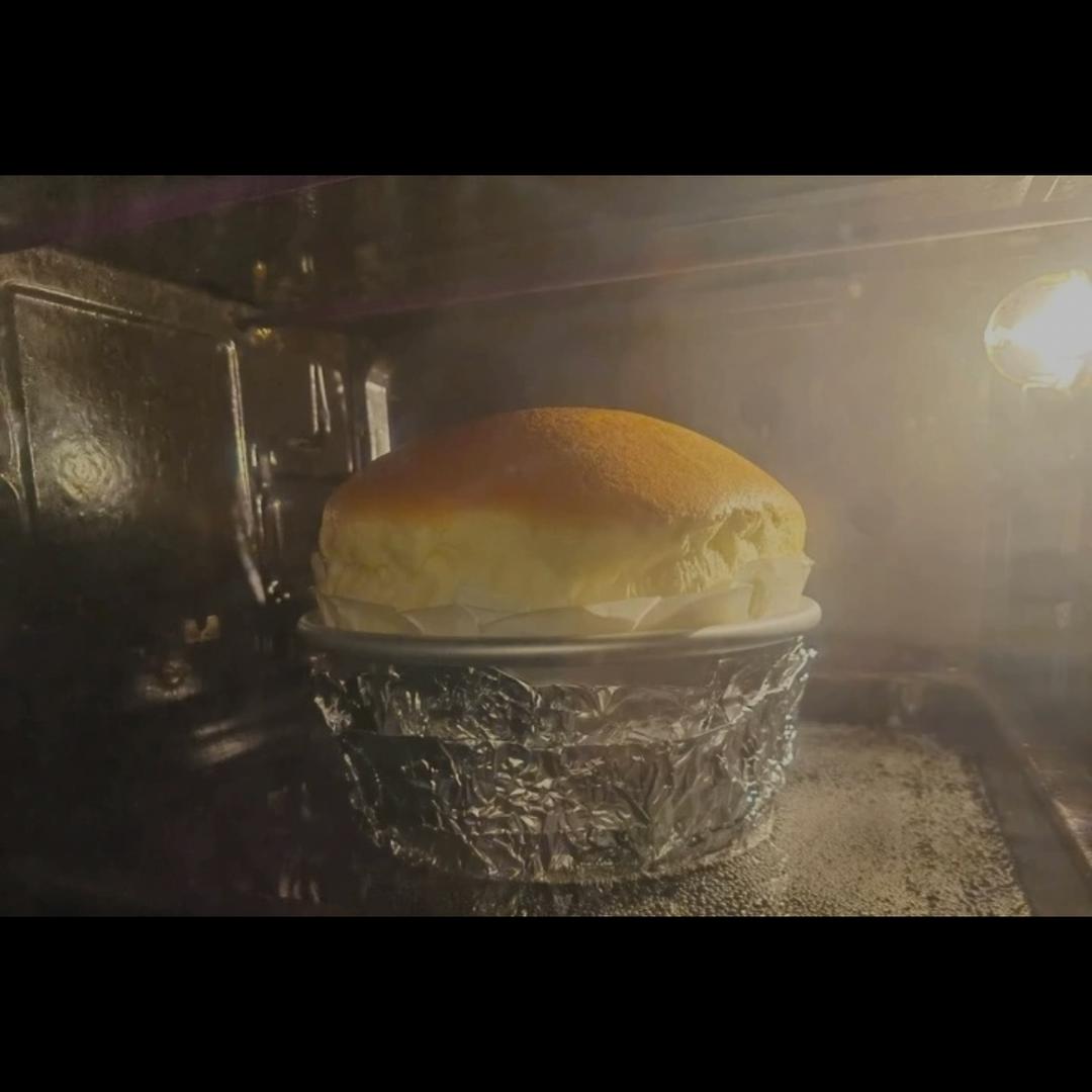 堪比柯基屁股
爆浆芝士🧀古早蛋糕