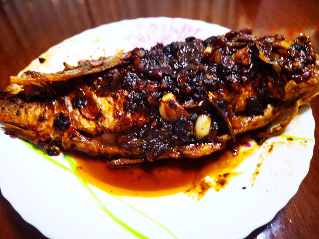 红烧鲤鱼