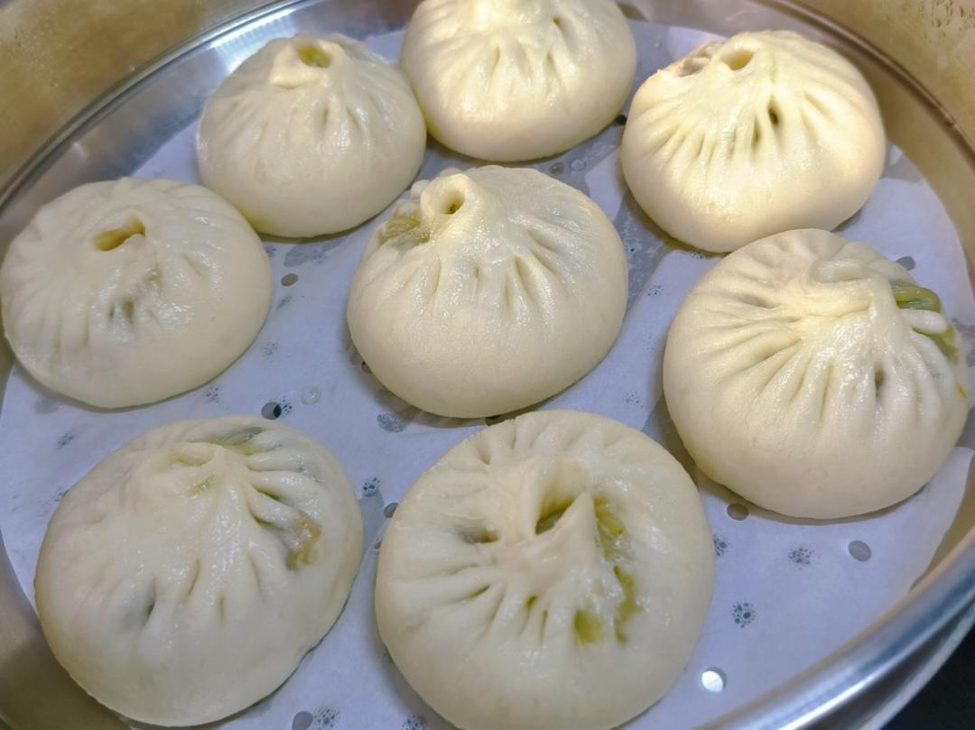 香菇青菜馅/黑全麦包子/素馅包子也巨好吃/附包包子手法食谱
