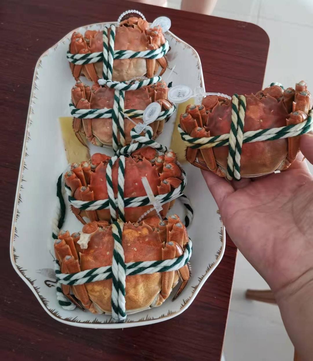 清蒸大闸蟹（秘制蘸酱）