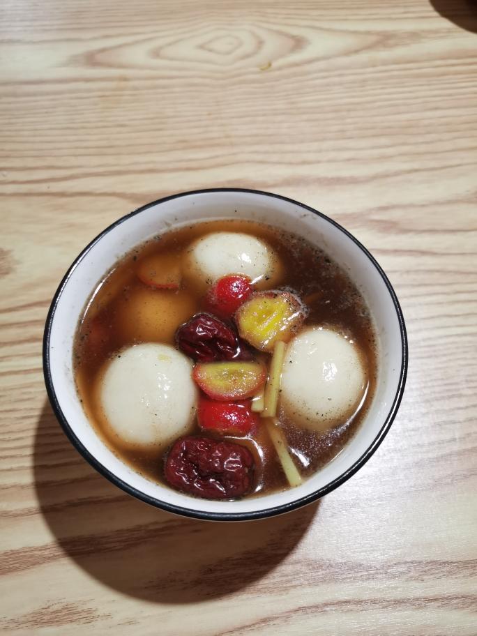 红糖姜茶汤圆(养生)的做法