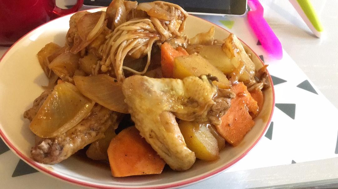 时蔬焖鸡翅——staub珐琅铸铁锅