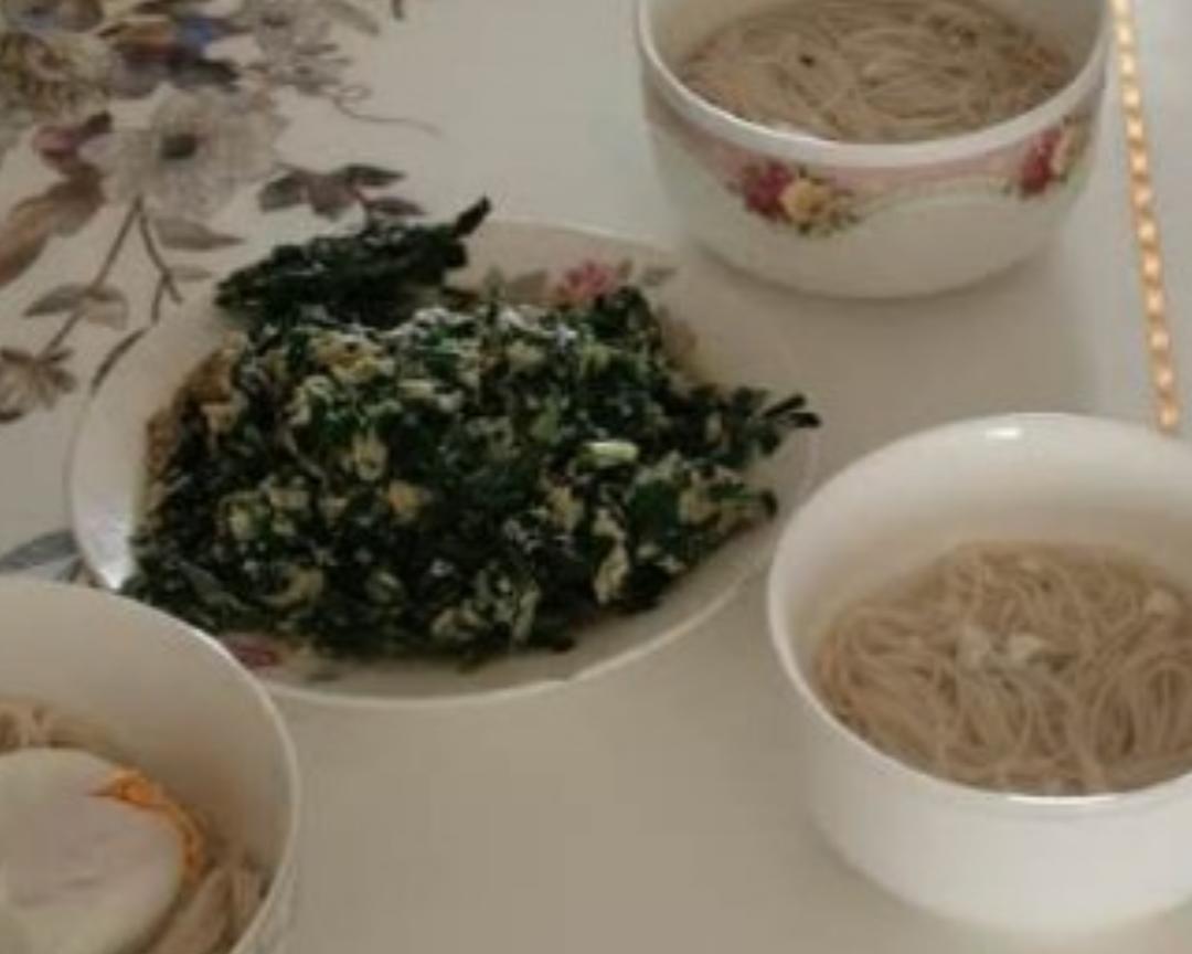 韭菜和面的遇见