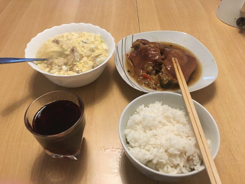 美味的家常菜：红烧猪蹄