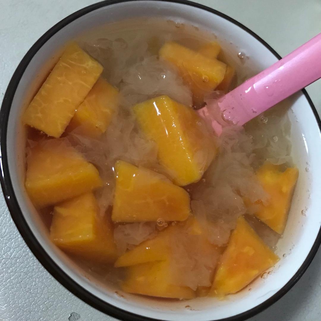 红枣木瓜银耳汤