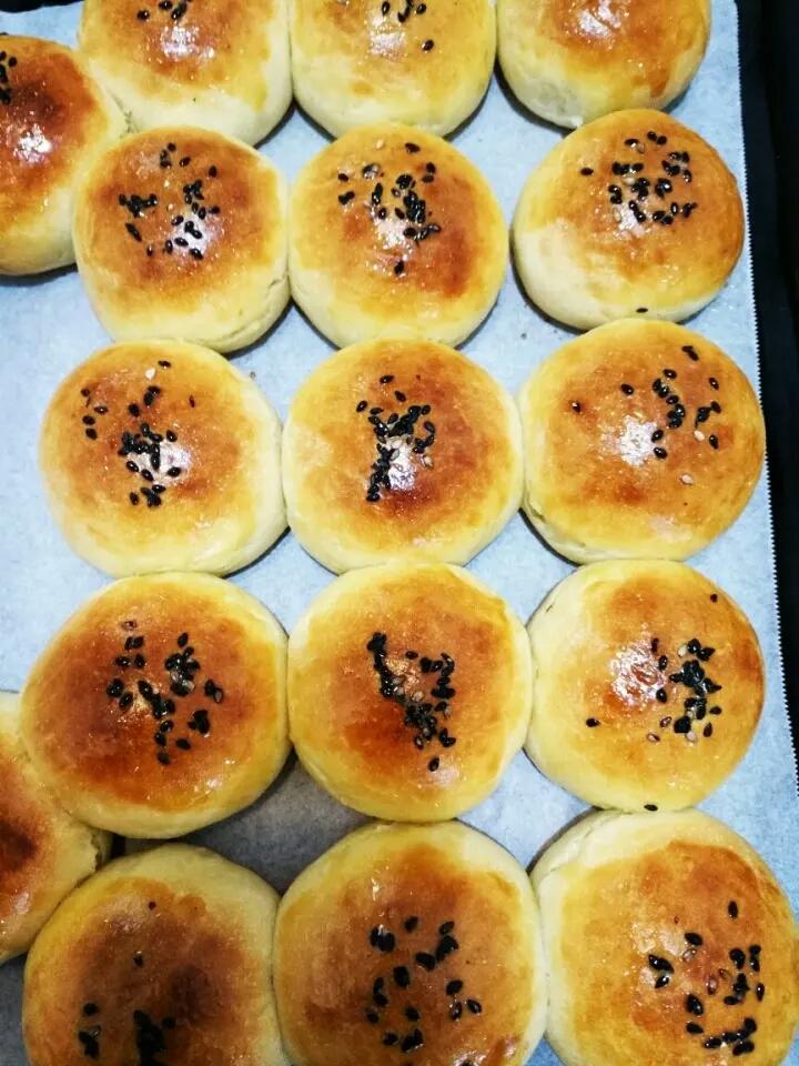 普通面粉做的柔软小餐包