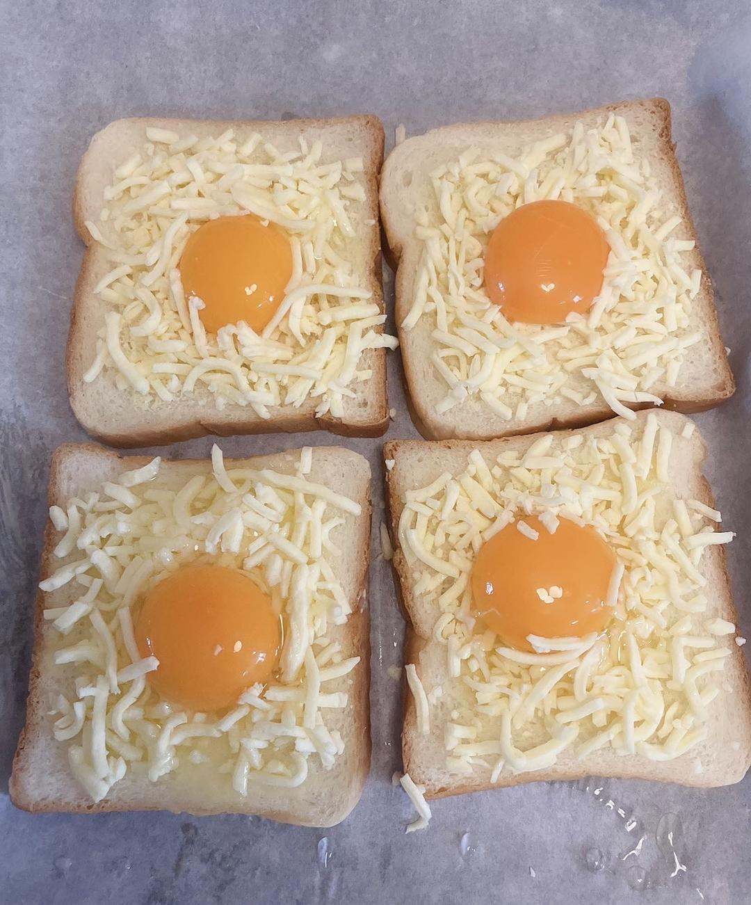 🍞🍳马苏里拉芝士蛋烤土司（完美周末早午餐2）