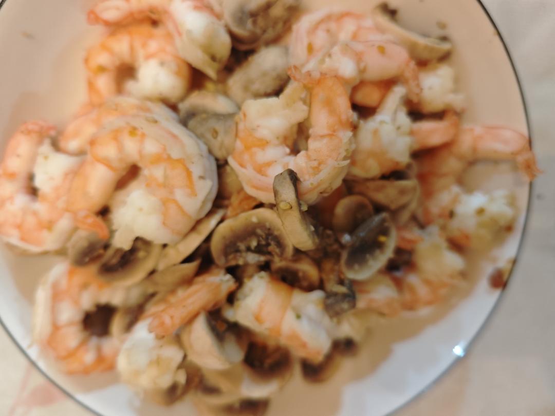 口蘑炒虾仁