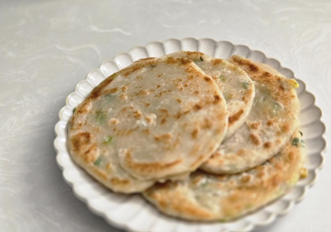 堂妈教你做飘香葱油饼