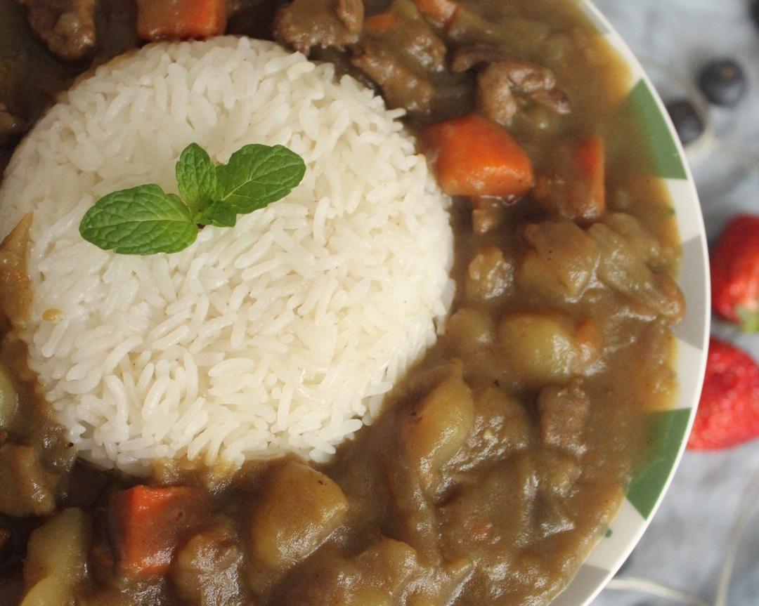 咖喱咖喱鸡肉饭的做法