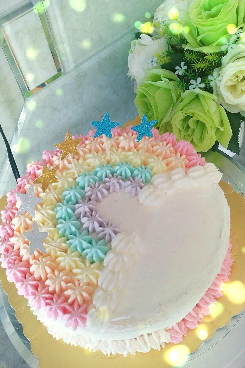 详细的裱花教程--彩虹蛋糕