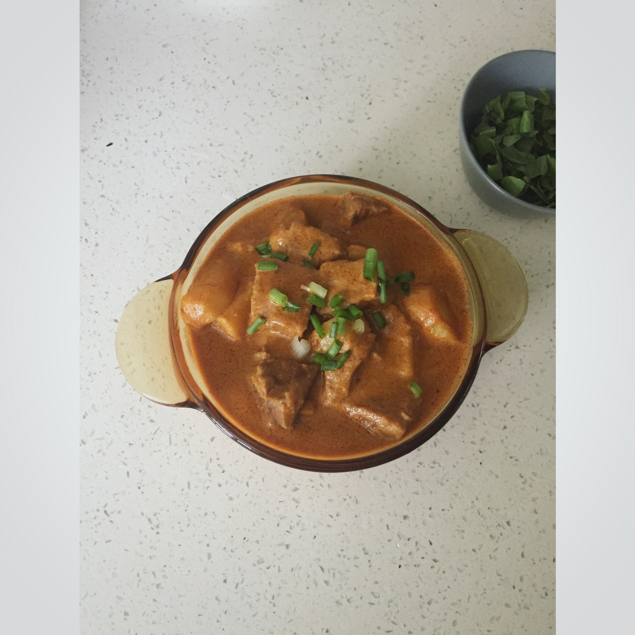 泰式红咖喱炒牛腩