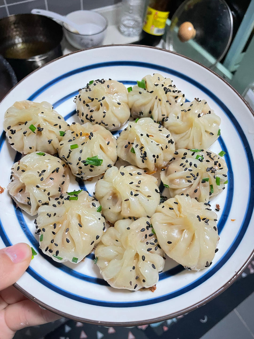免揉面‼️脆底爆汁‼️懒人版拇指生煎包‼️