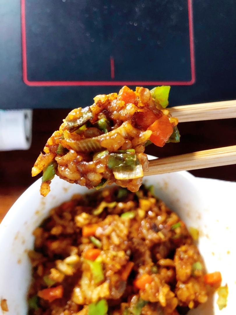 【小高姐】酱油炒饭 普通的炒饭也能做出大厨的味道