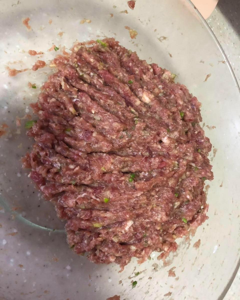 西红柿金针菇丸子汤