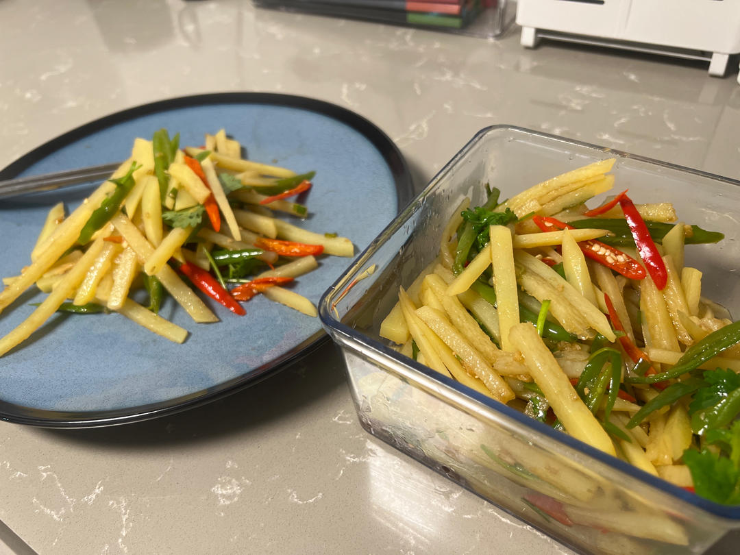 五分钟搞定‼酸爽开胃的凉拌酸辣土豆丝