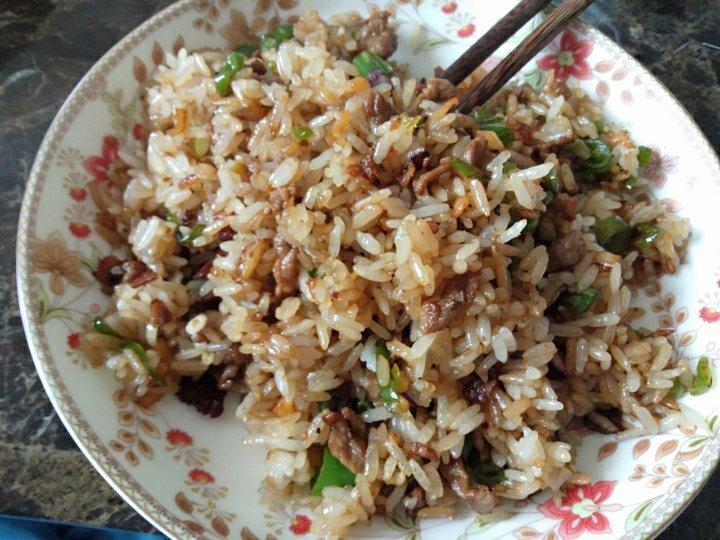 蒜香牛肉炒饭