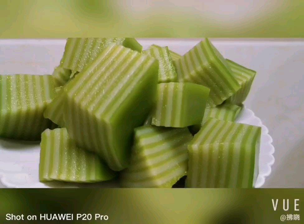 斑斓椰汁千层糕（一点不粘木薯粉版）