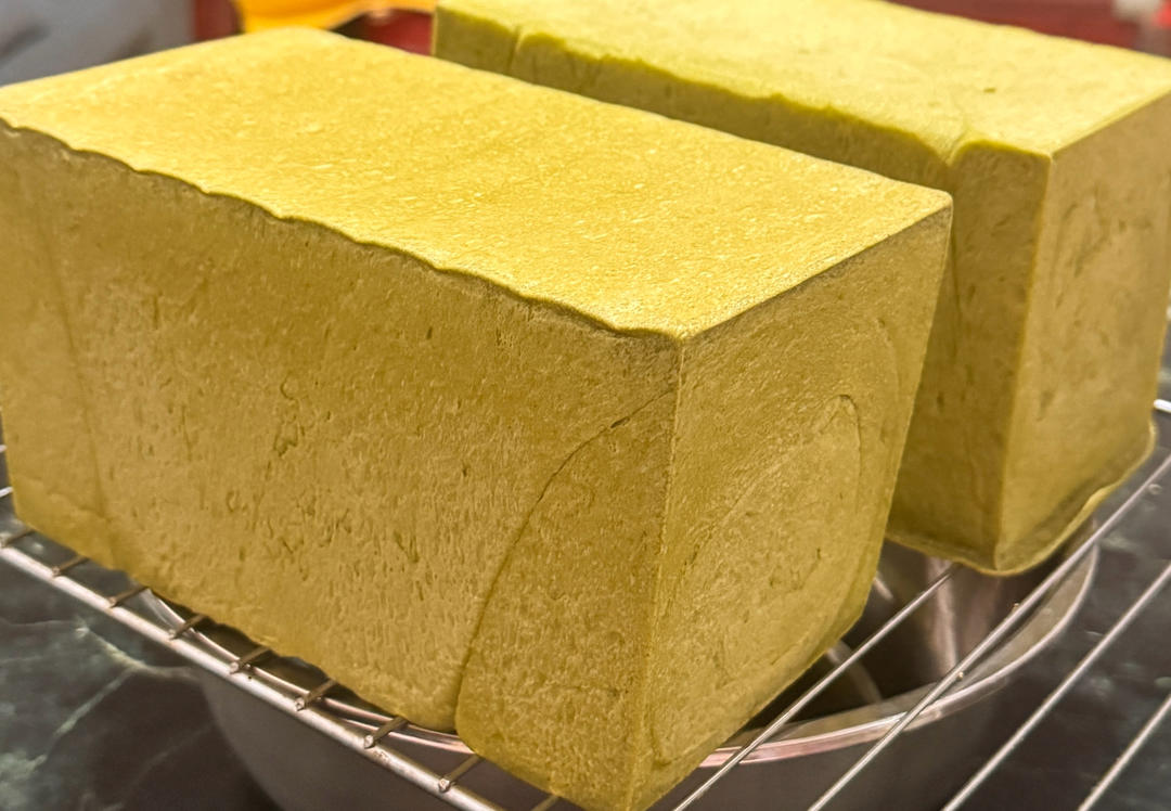 🍞超软糯艾草奶香吐司面包—下厨房独家原创