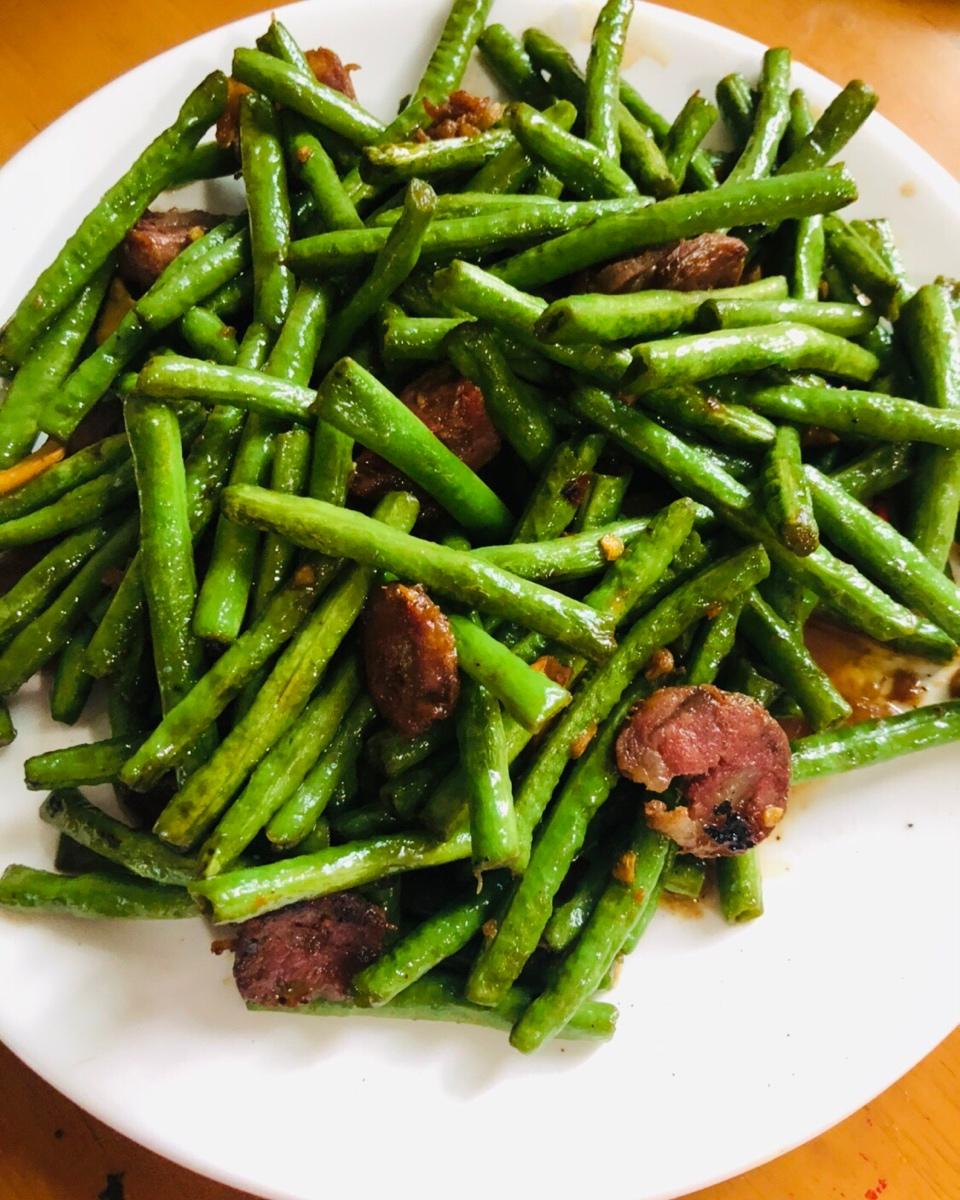 薰肉炒长豆角
