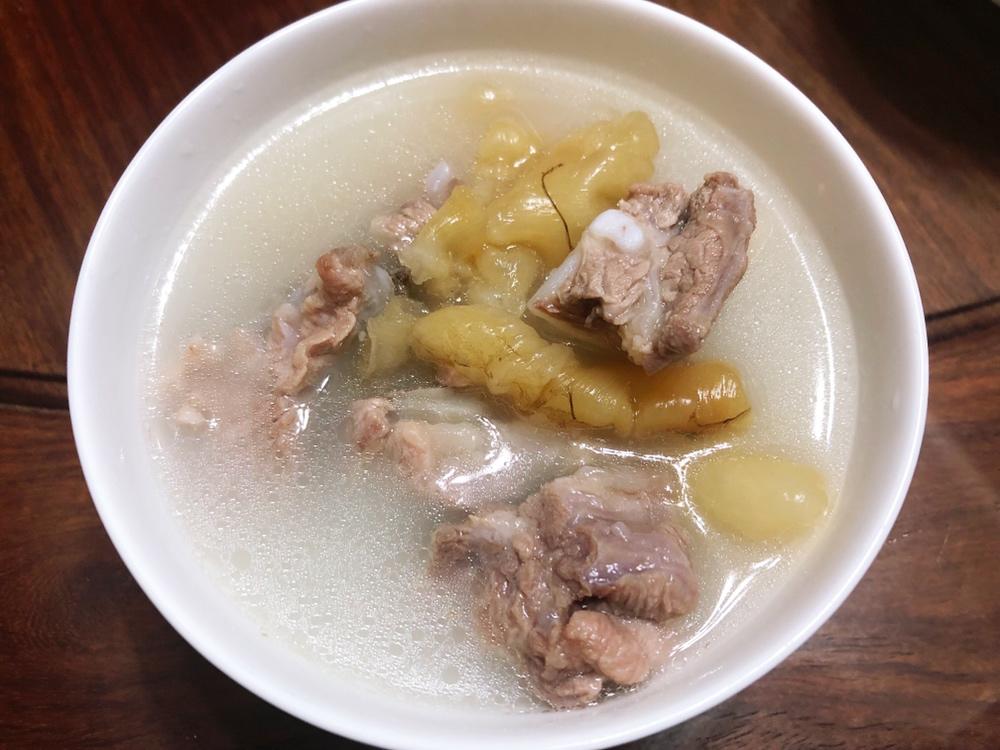 鱼肚松茸汤