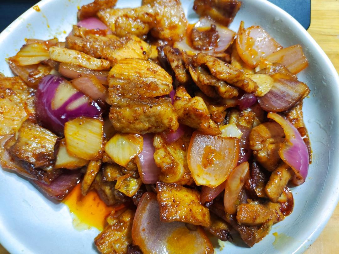 辣白菜炒五花肉