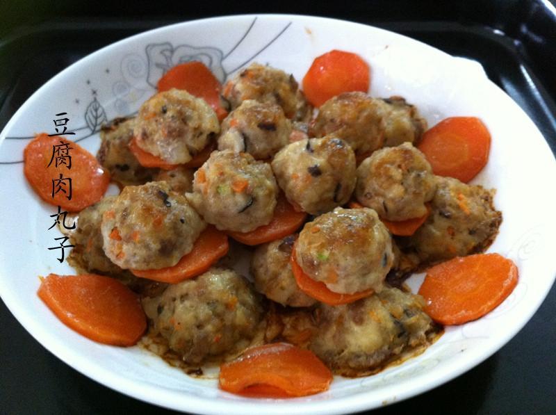 烤豆腐肉丸子