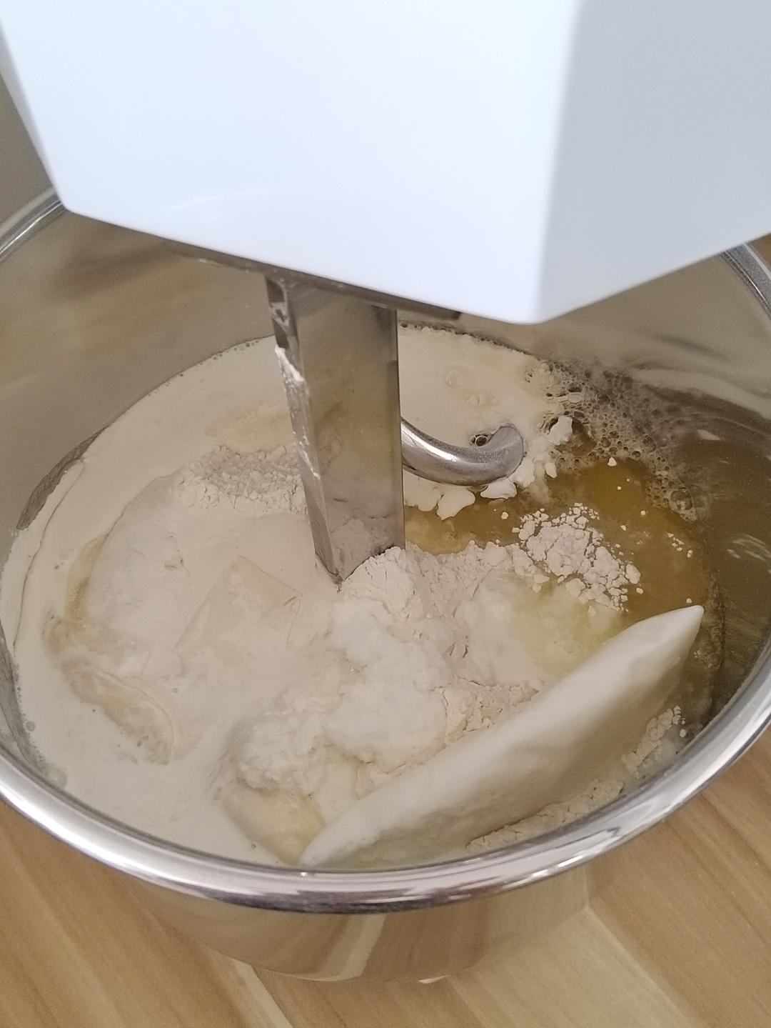 纯奶手撕吐司的做法 步骤1