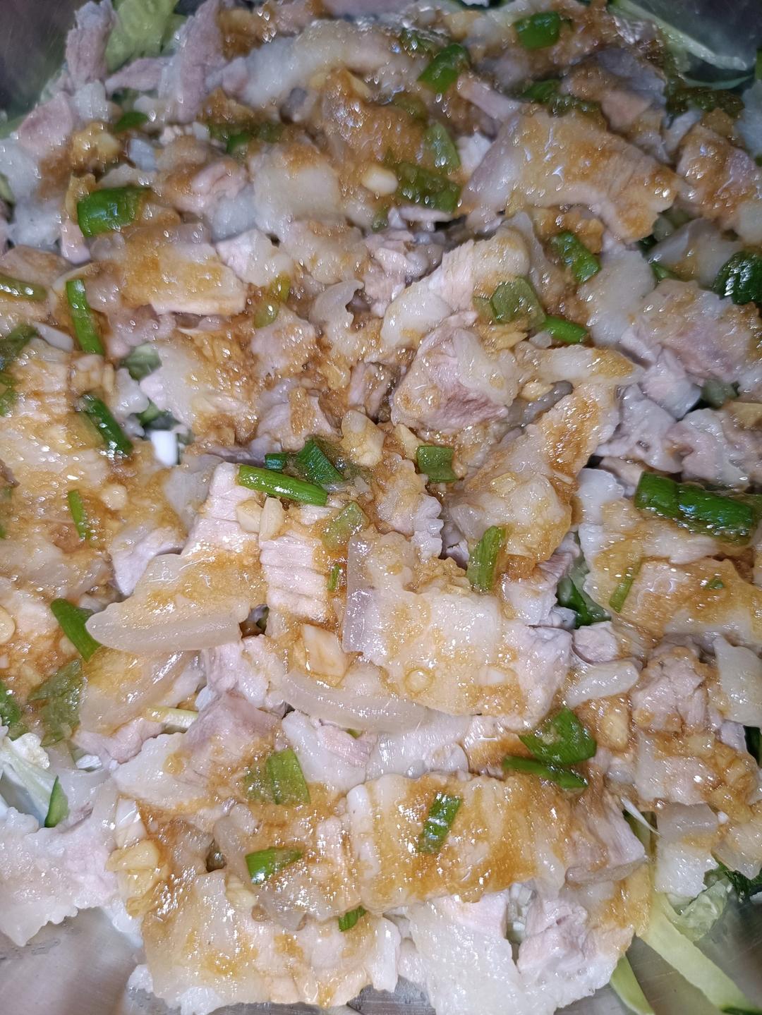 秘制蒜泥白肉（入口即化，不好吃你来打我）