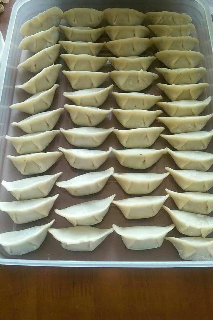 芹菜胡萝卜猪肉水饺
