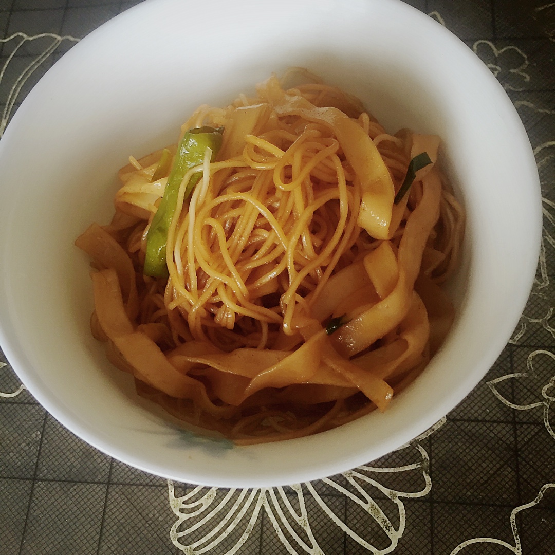 家乡豆角蒸卤面